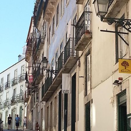 Cozy 1St Floor Flat Central Chiado District With Balconies And Ac 19Th Century Building Lisabona Exterior foto