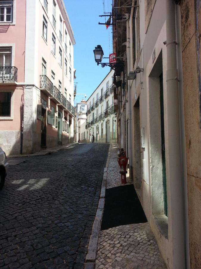 Cozy 1St Floor Flat Central Chiado District With Balconies And Ac 19Th Century Building Lisabona Exterior foto