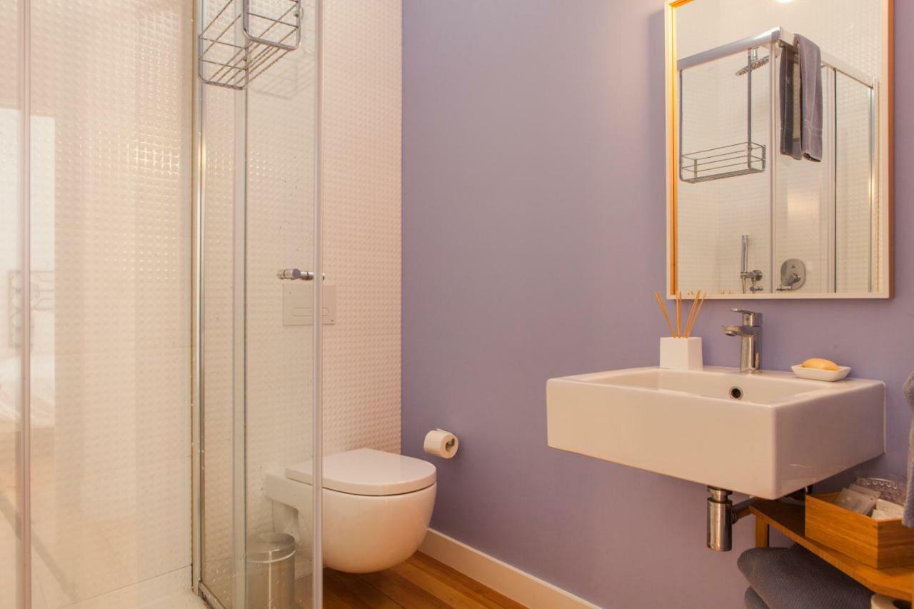 Cozy 1St Floor Flat Central Chiado District With Balconies And Ac 19Th Century Building Lisabona Exterior foto